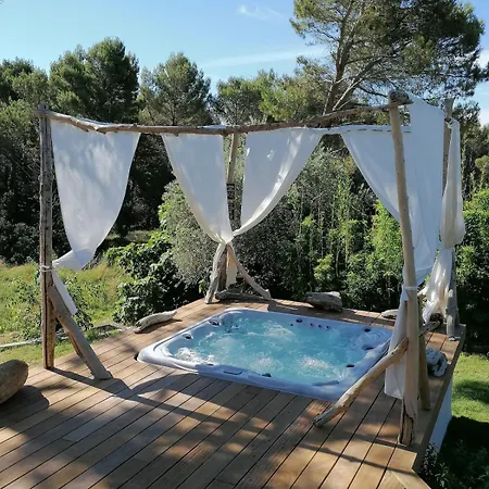 Vila Kulla Cosy Pool&spa *