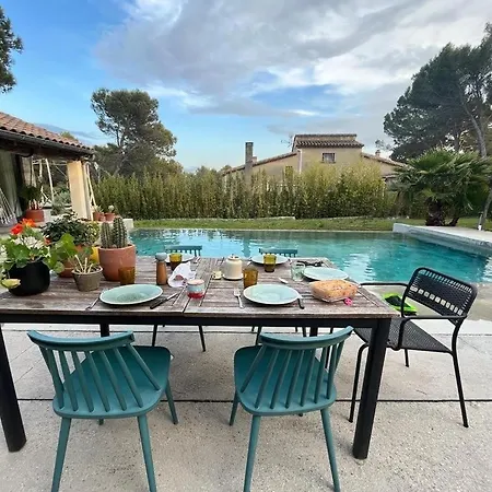 Vila Kulla Cosy Pool&spa