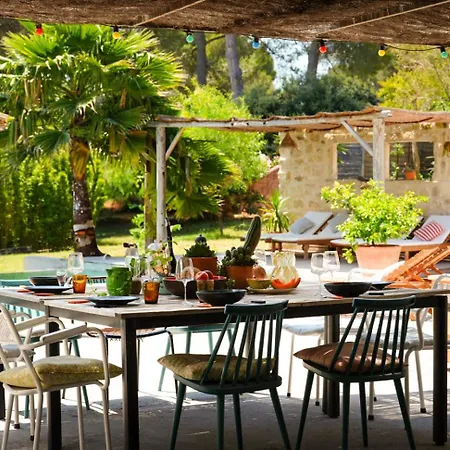 Villa Kulla Cosy Pool&spa *