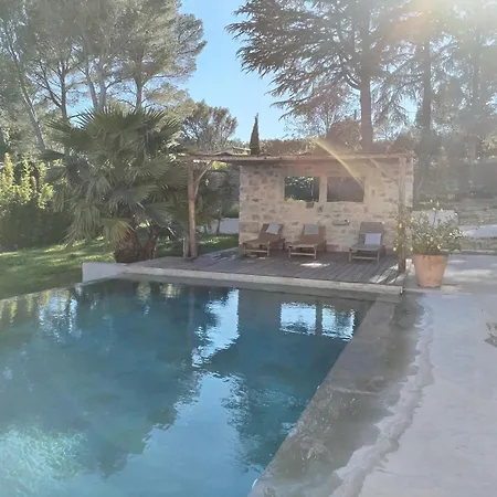 Kulla Cosy Pool&spa *