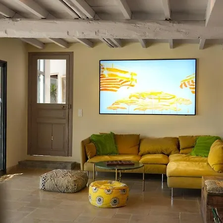 Kulla Cosy Pool&spa *